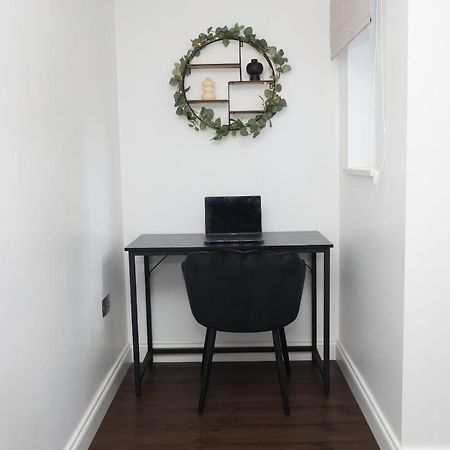 Ferienwohnung Watford Luxury 1 Bed Flat - Free Parking Exterior foto